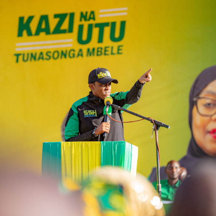 BASHE AVUNJA REKODI UZINDUZI WA KAMPENI NZEGA MJINI, WANANCHI WAJITOKEZA ATOA AHADI ZA MIAKA MITANO