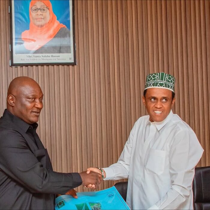 Mhe. Hussein Bashe Akikabidhi Ofisi ya Waziri wa Kilimo